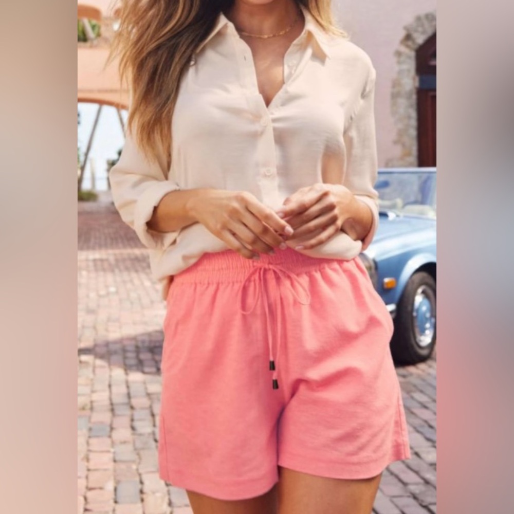 Venus NWT Coral Easy Linen Shorts